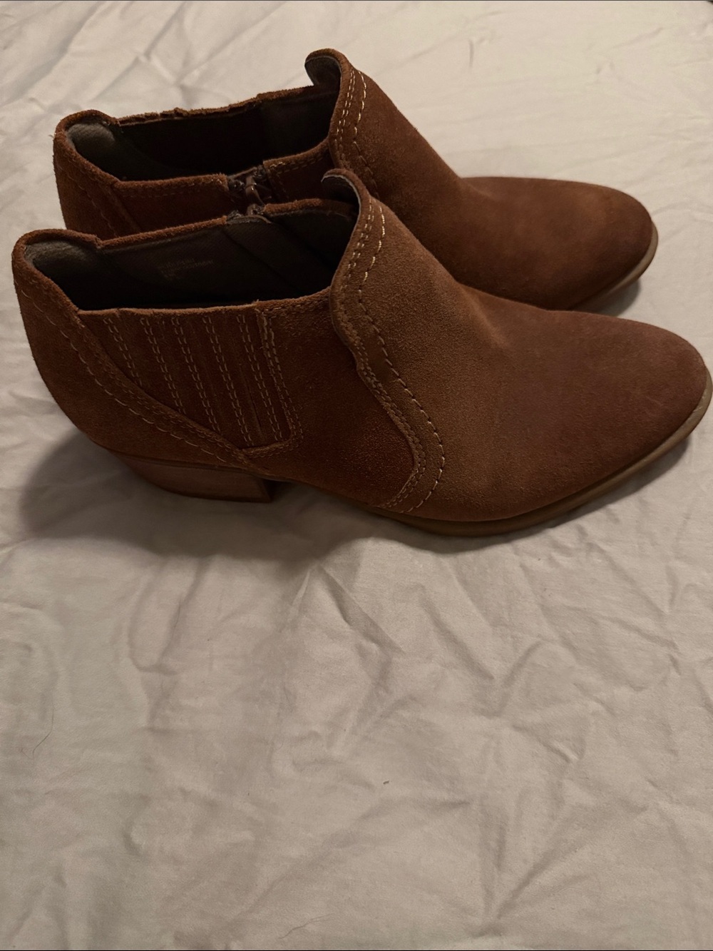 Earth Women's Ankle Booties in Cognac Brown Size 8 - Picture 2 of 5
